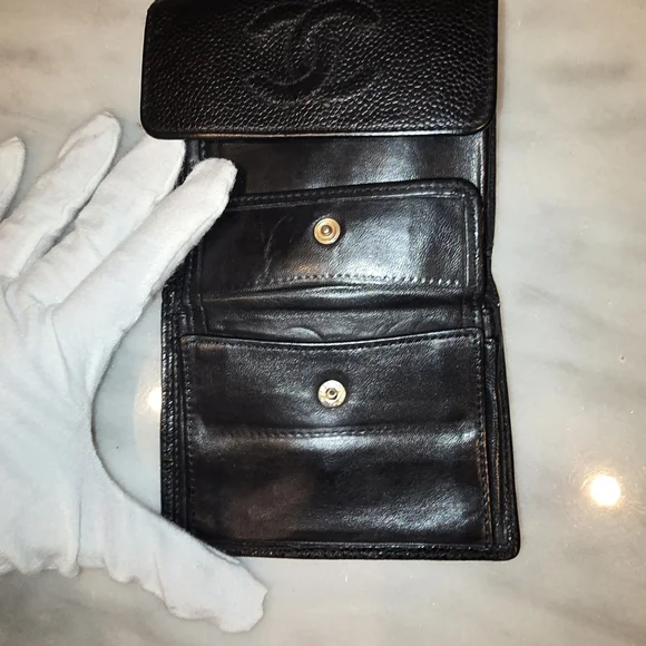 Chanel Black Caviar Timeless CC Compact Wallet (With COA) - Picture 10 of 11